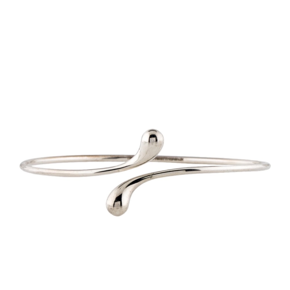 Tiffany & Co Bracelet - Elongated teardrop bangle
